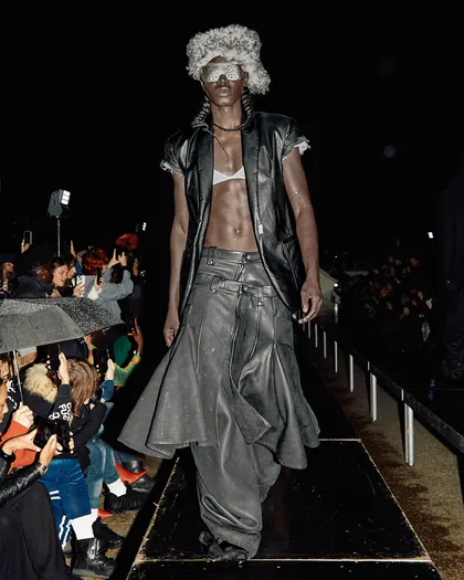 CONSUMER SOCIETY look 2