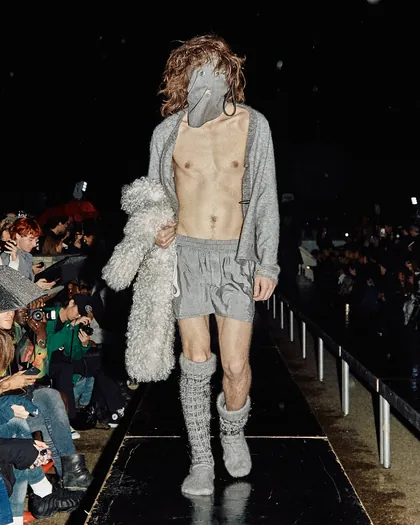 CONSUMER SOCIETY look 6