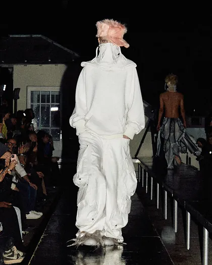 CONSUMER SOCIETY look 8